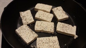 Tofu-Veggie Noodle Bowls with Peanut Sauce -- Edge Up As Us

