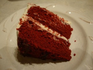 Vegan and Gluten-Free Red Velvet Cake -- Edge Up As Us
