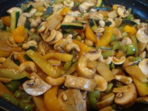 Cashew Stir-fry with Noodles -- Edge Up As Us
