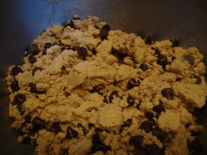 White Chocolate-Peanut Butter Cookies with Chocolate Chips -- Edge Up As Us
